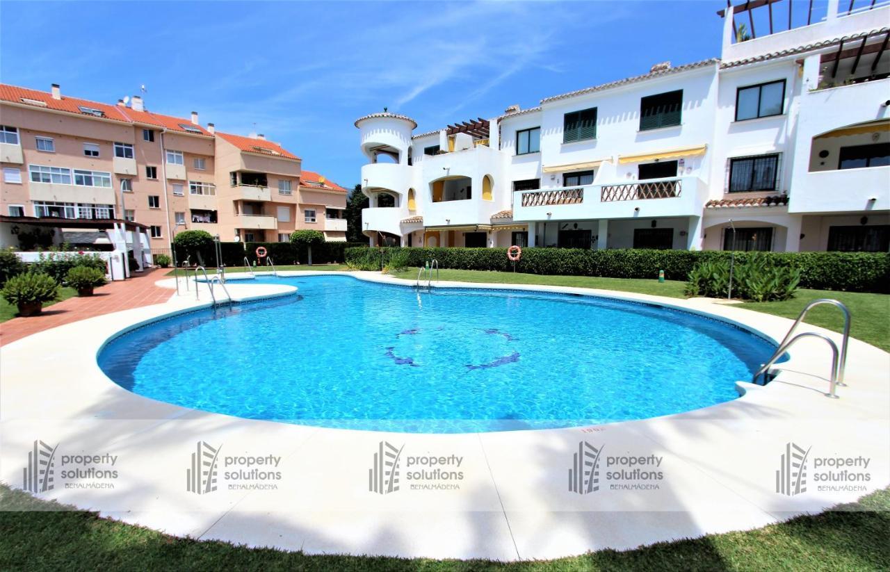 PUEBLO DEL PARQUE 3- Terraza, jardín, barbacoa y piscina Benalmádena Exterior foto