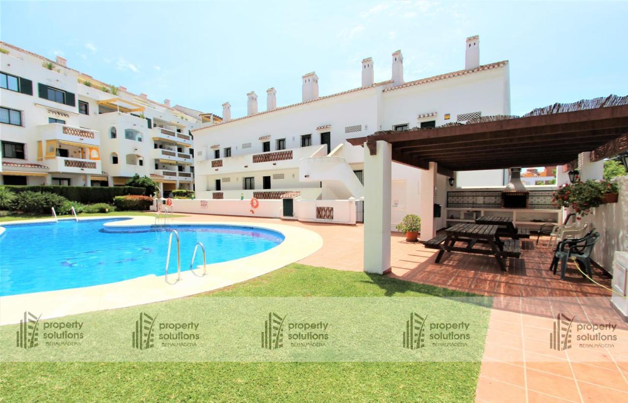 PUEBLO DEL PARQUE 3- Terraza, jardín, barbacoa y piscina Benalmádena Exterior foto